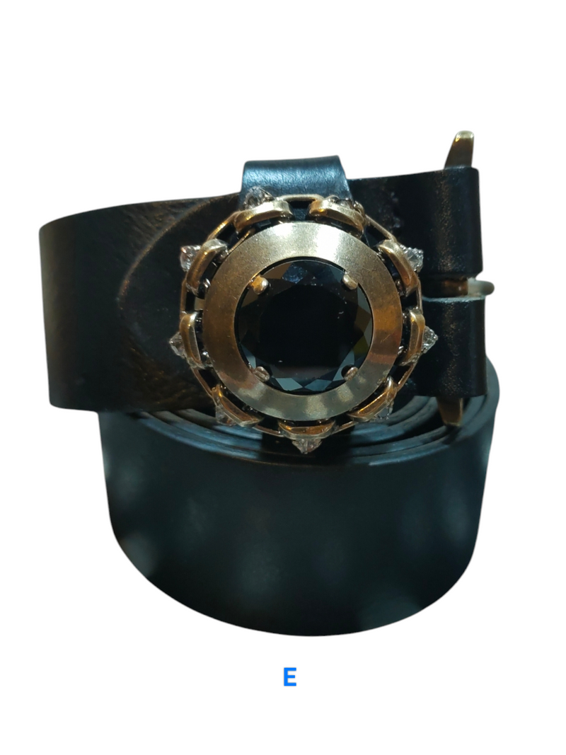Cinture in vera pelle nera con fibbia gioiello