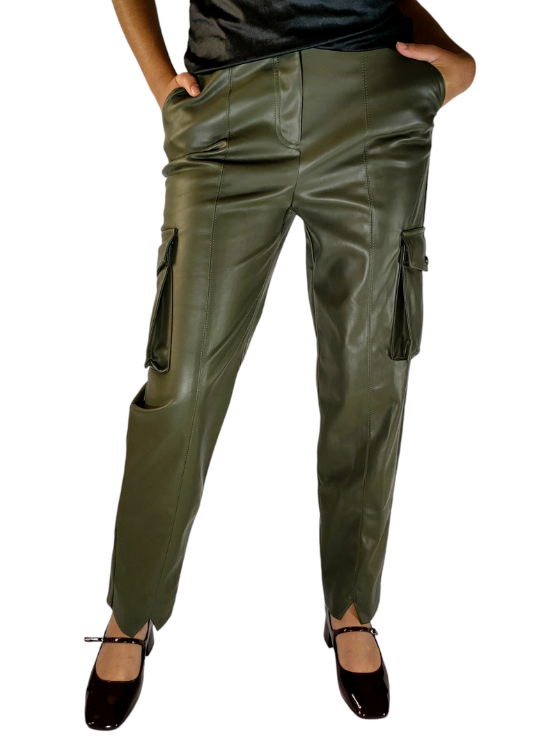 Pantaloni cargo in ecopelle verde oliva