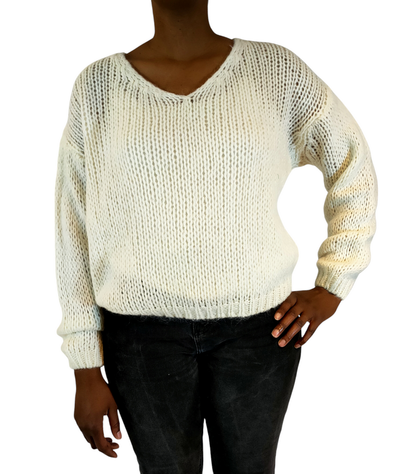 Comfortable White Knitted Sweater